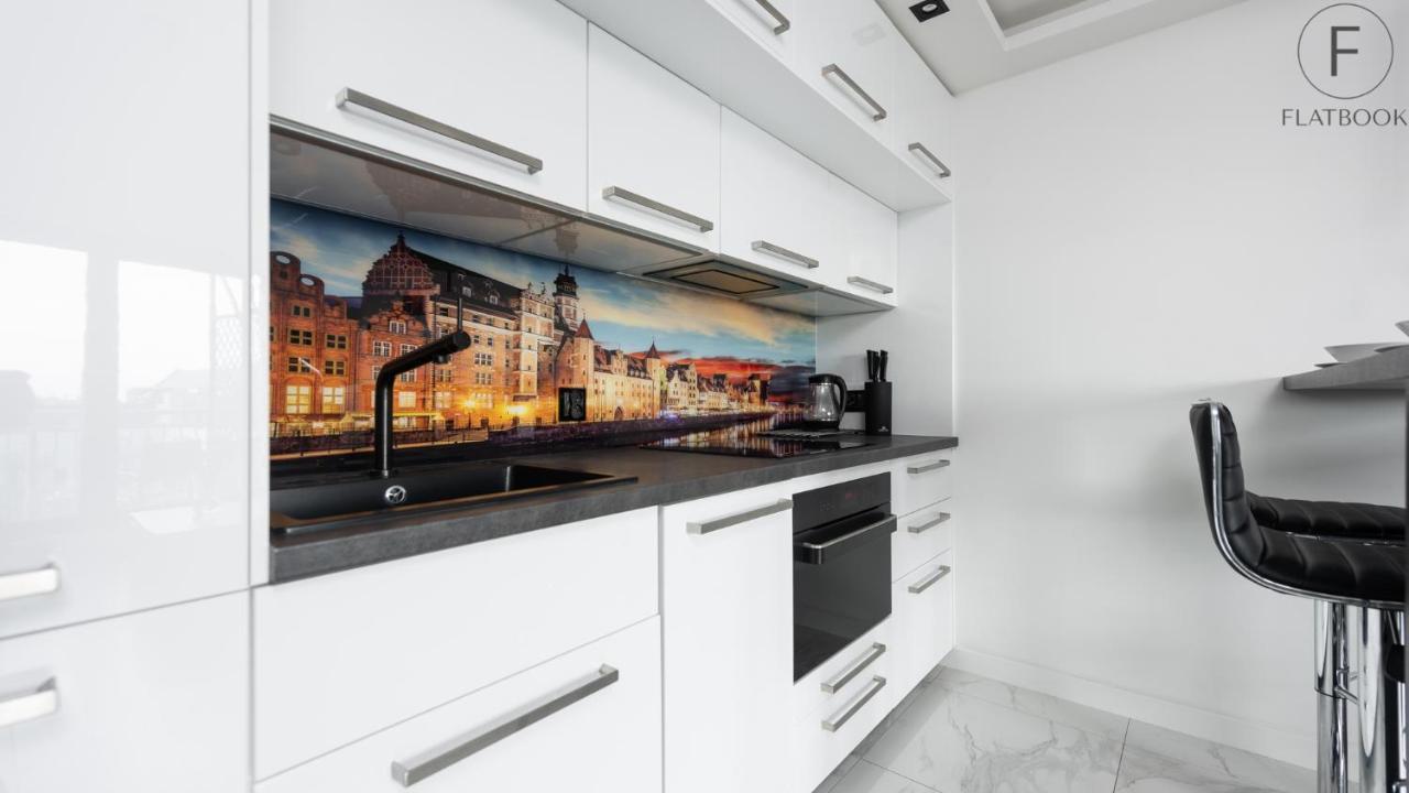 Flatbook Apartments Waterlane Island Spa With Riverview Гданськ Екстер'єр фото